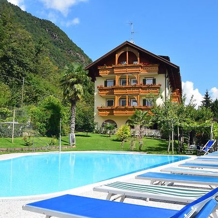 Hotel Tannhof Caldaro Bagian luar foto